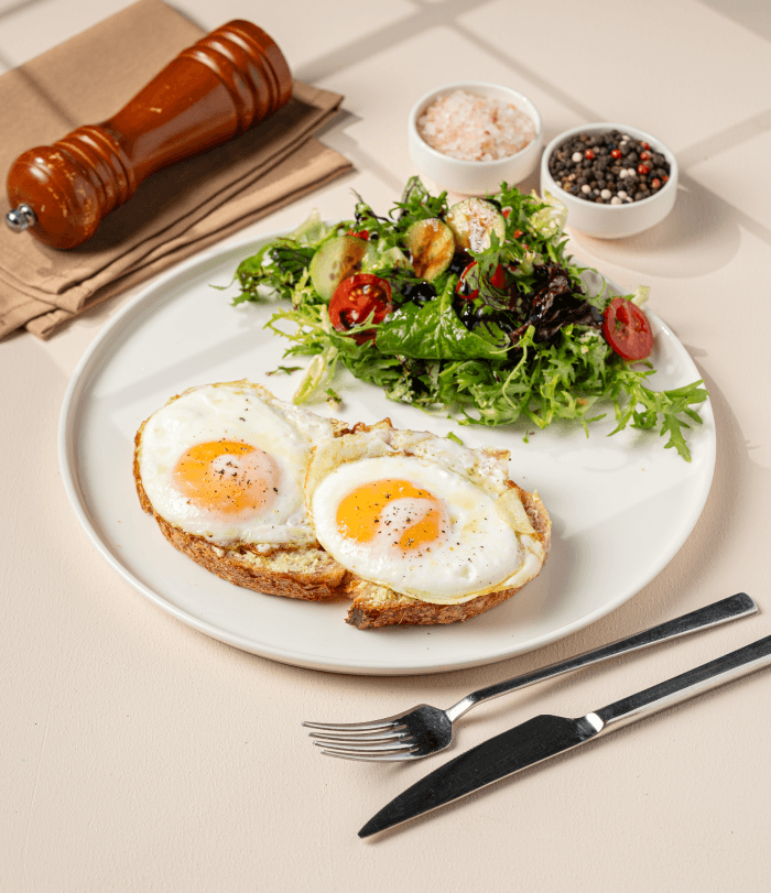 Ekmek Üstü Poşe Yumurtalı