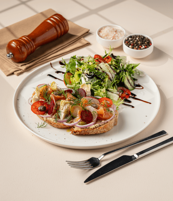 Ekmek Üstü Somon Füme